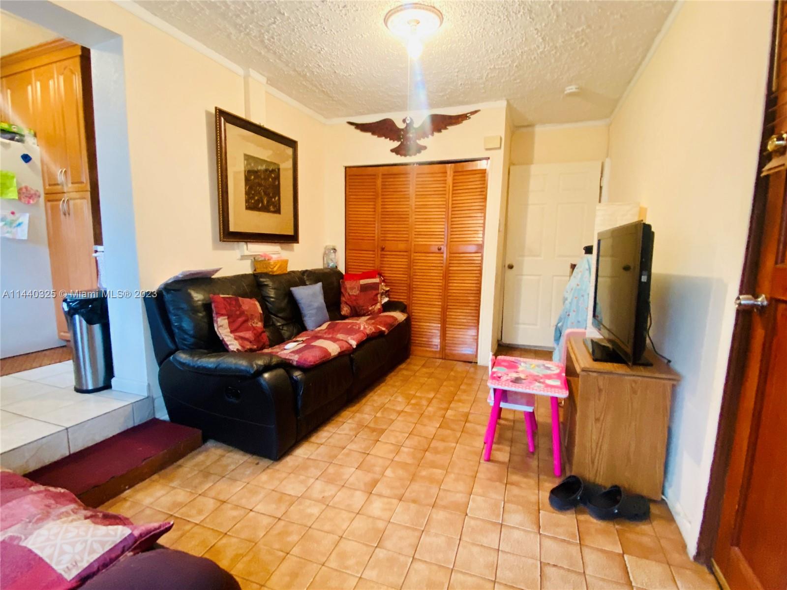 Listing Photo 7