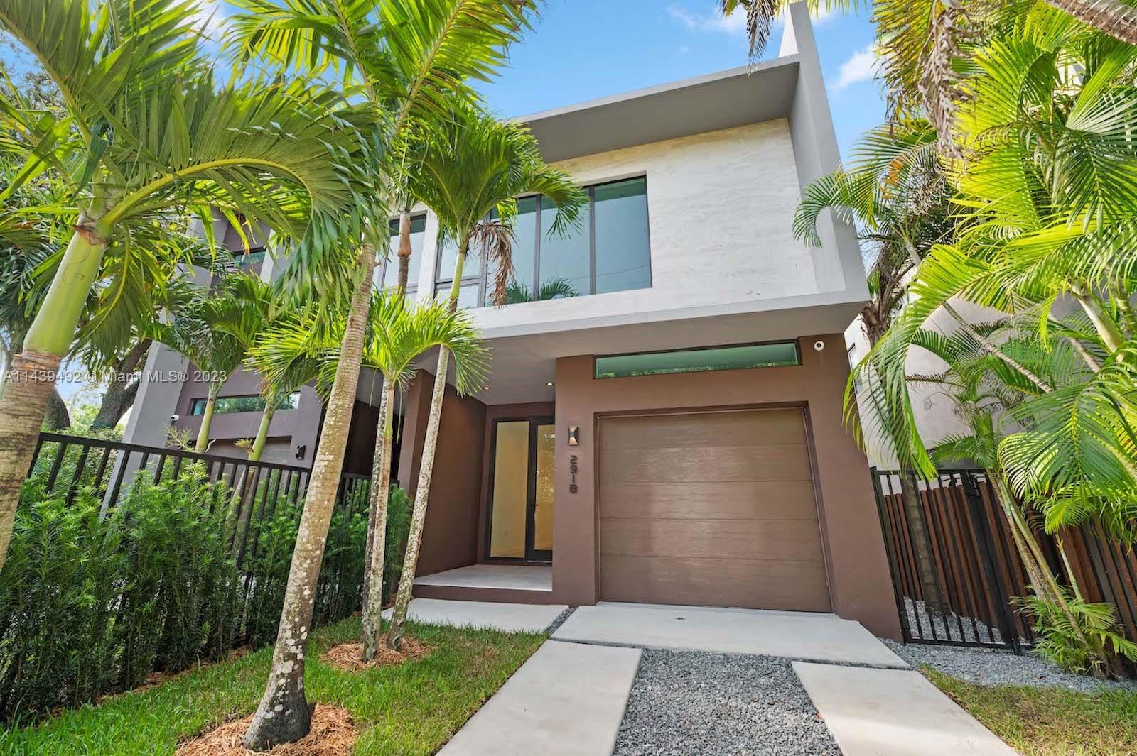 Photo 1 of 2918 Jackson Ave in Miami - MLS A11439492
