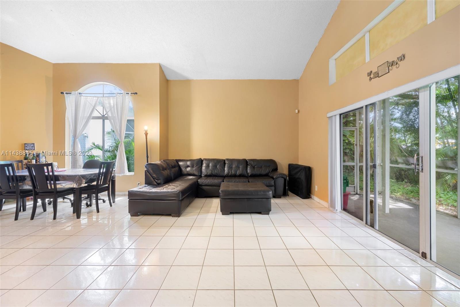 Listing Photo 7