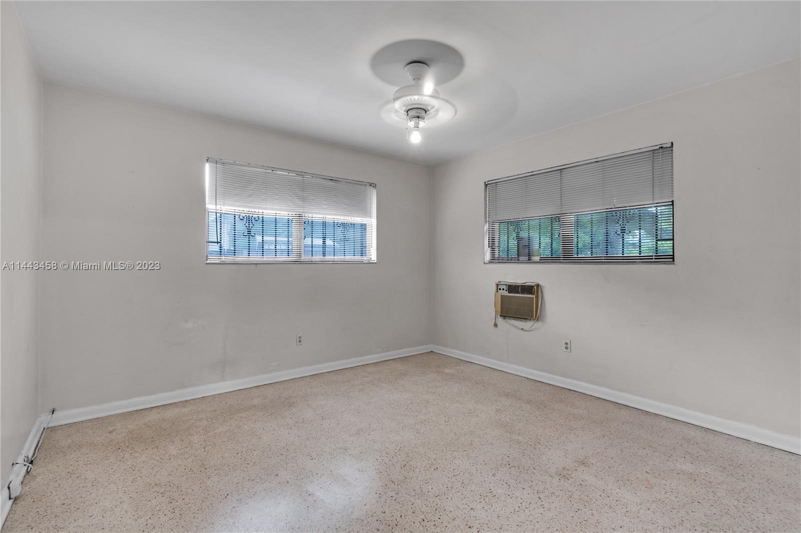 Listing Photo 10