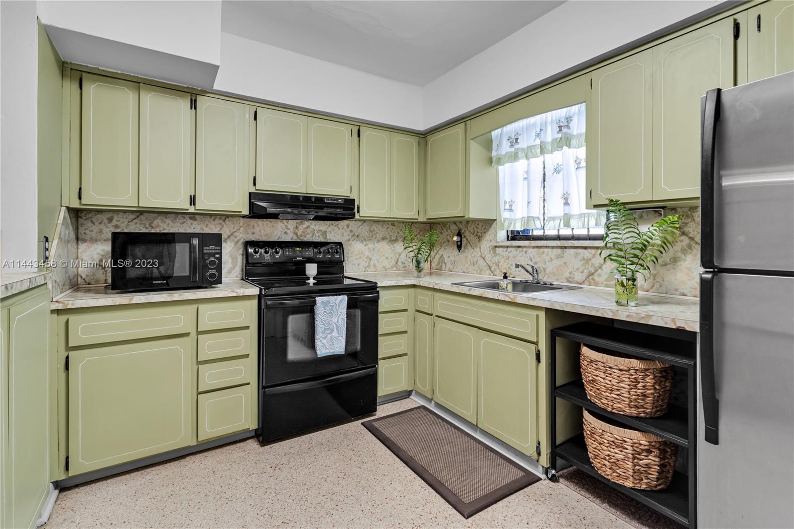 Listing Photo 15