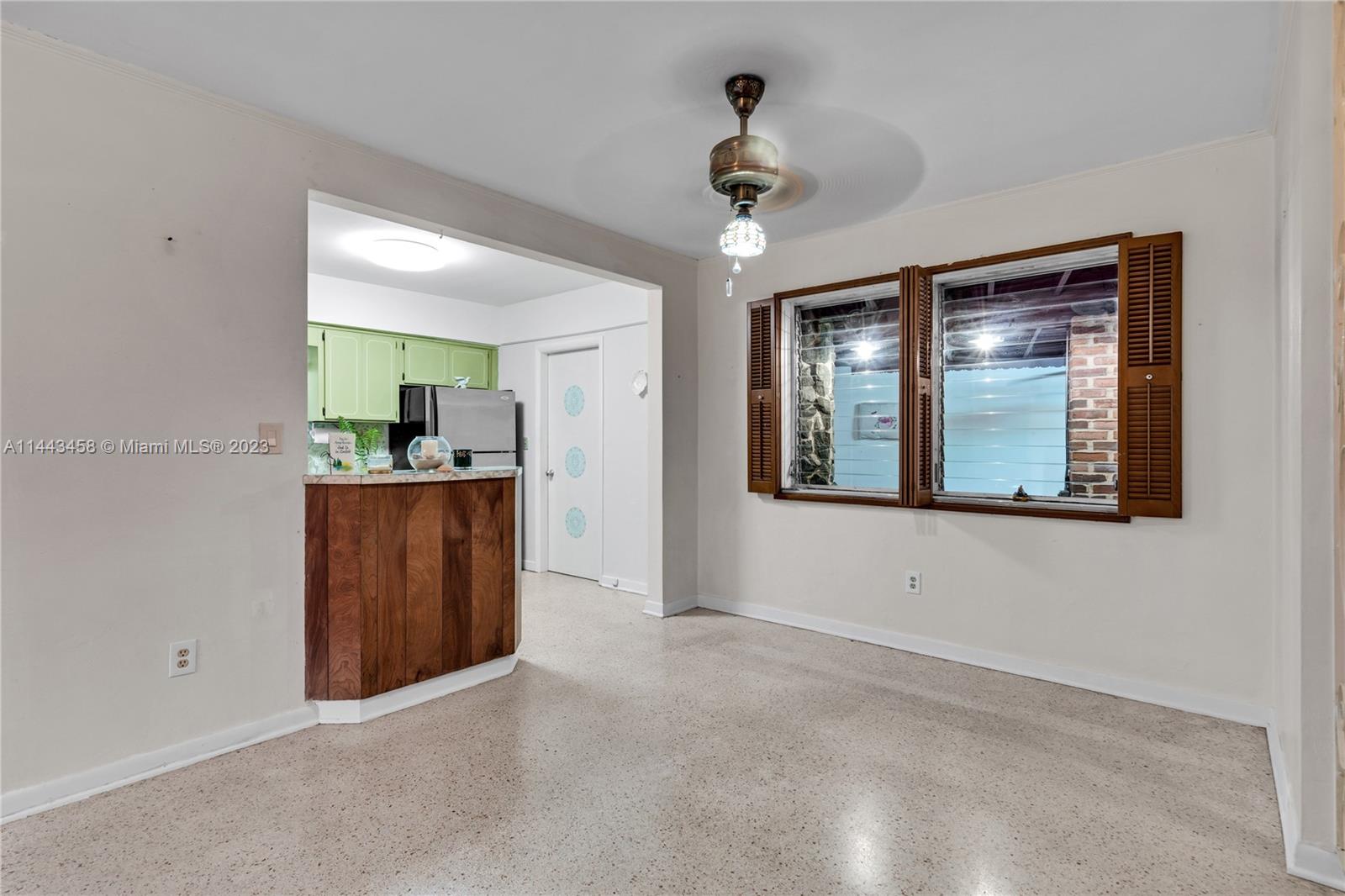Listing Photo 17