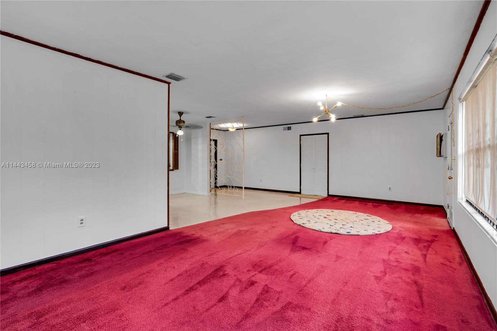 Listing Photo 18