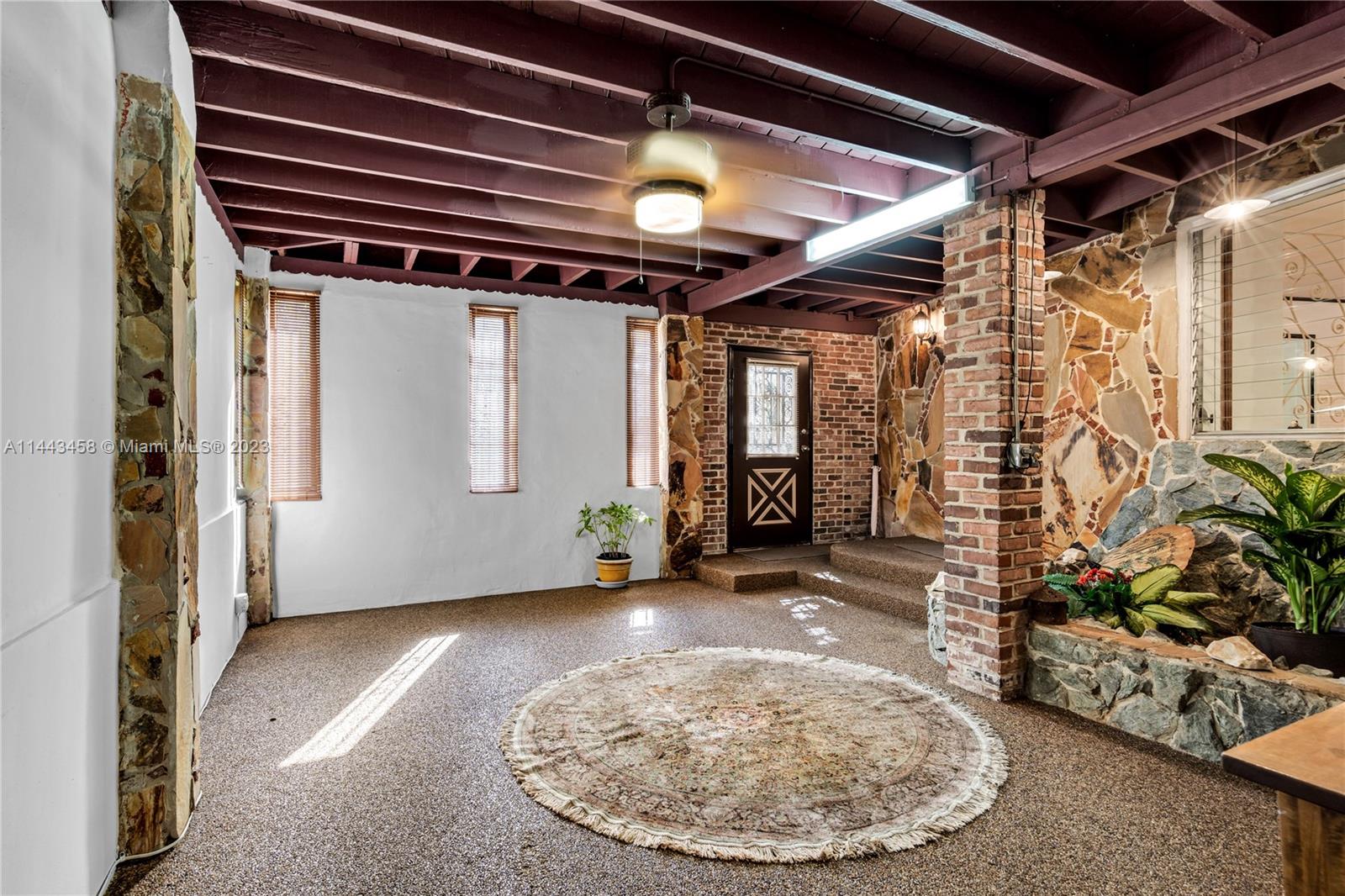 Listing Photo 22