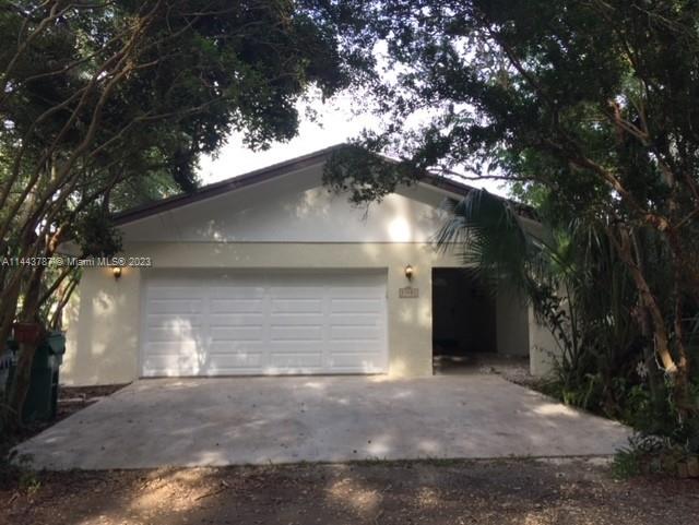 Photo 1 of 23001 SW 156th Ave in Miami - MLS A11443787