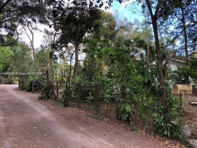 Photo 2 of 23001 SW 156th Ave in Miami - MLS A11443787