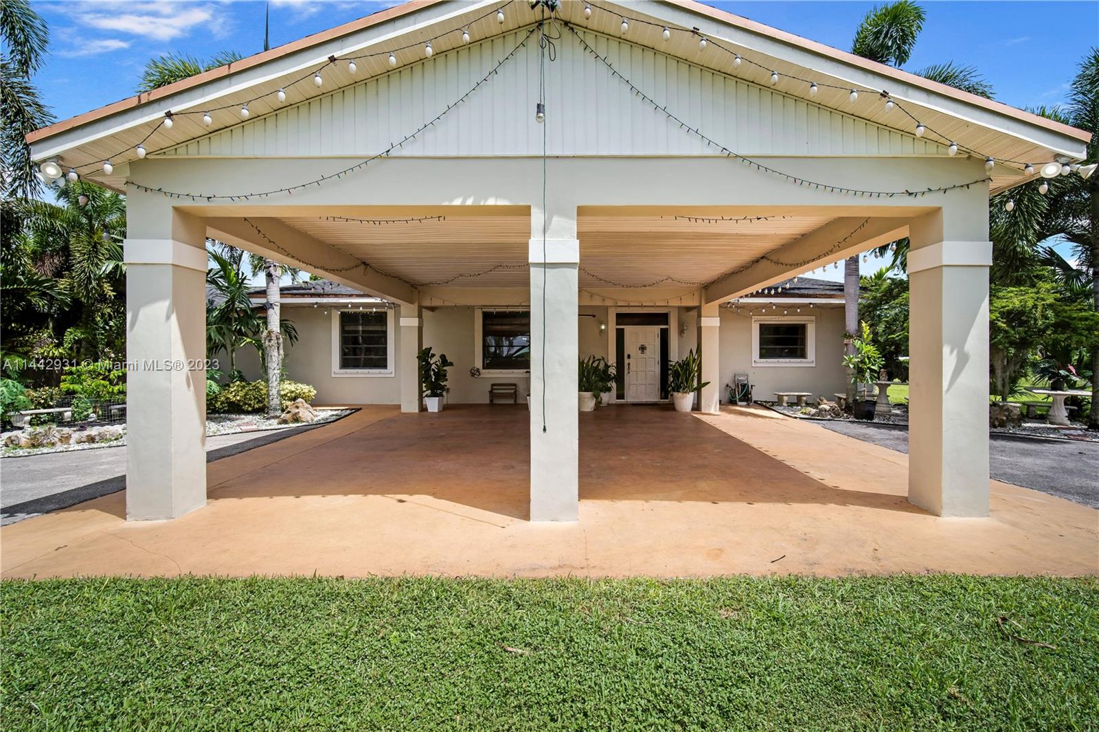 Listing Photo 9