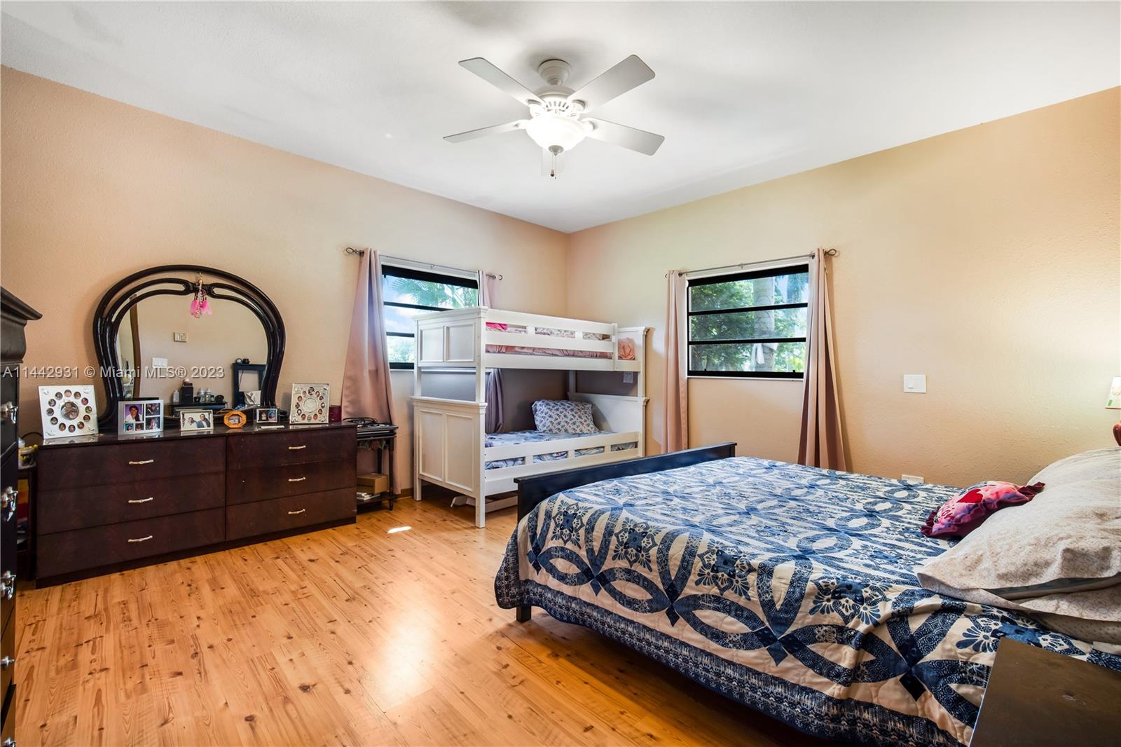 Listing Photo 22
