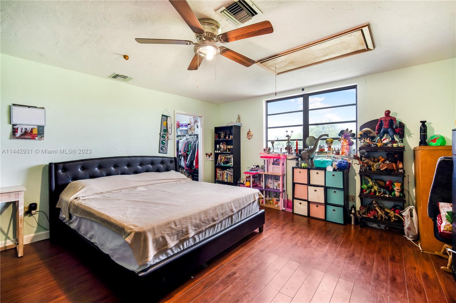 Listing Photo 35
