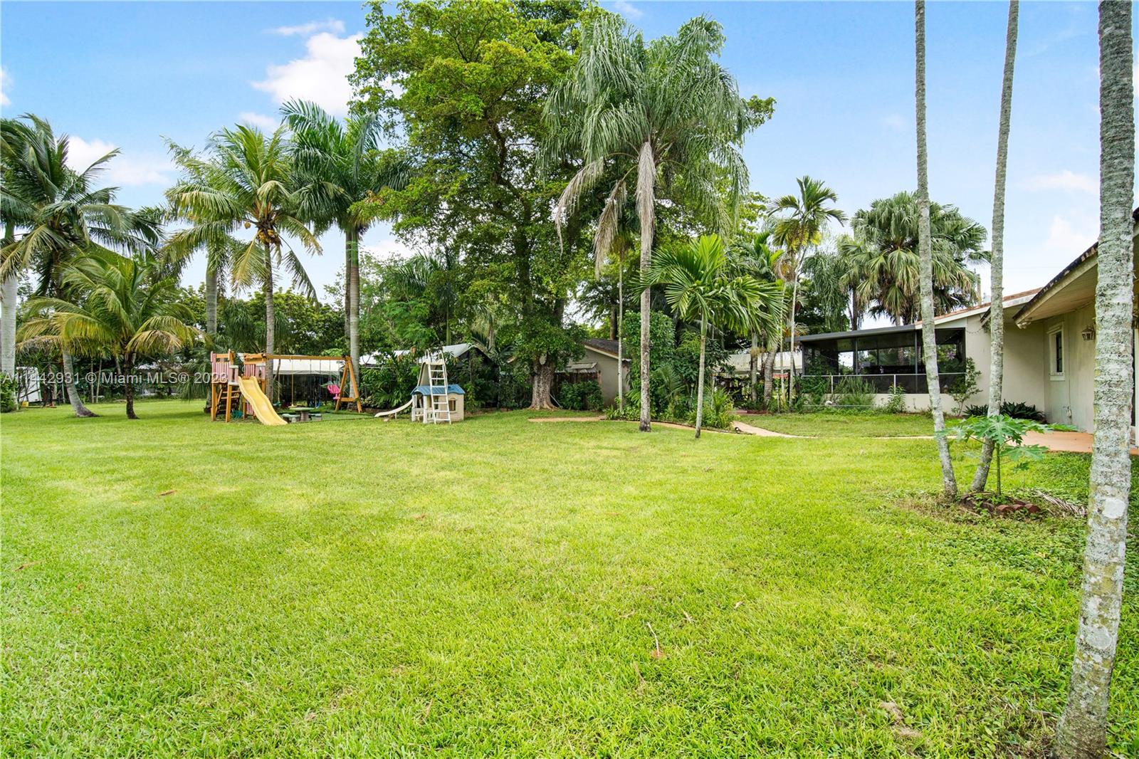 Listing Photo 42