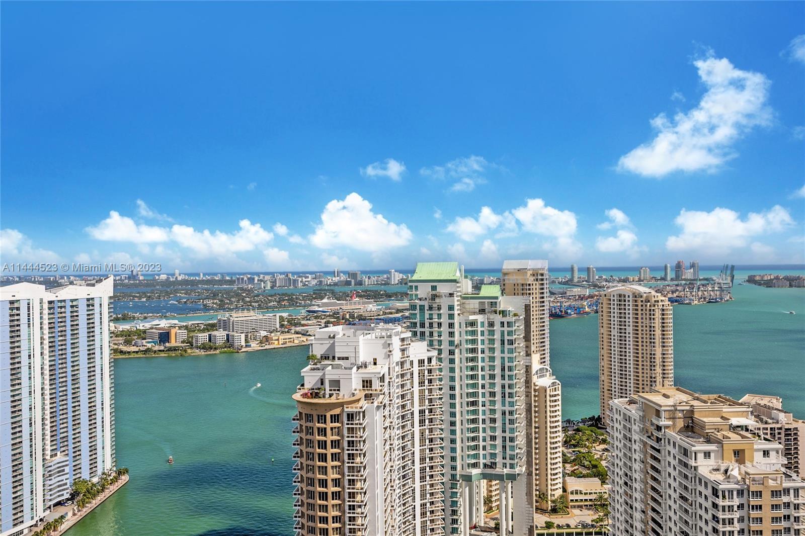 Photo 2 of ICON Brickell 2 Apt 4710 in Miami - MLS A11444523