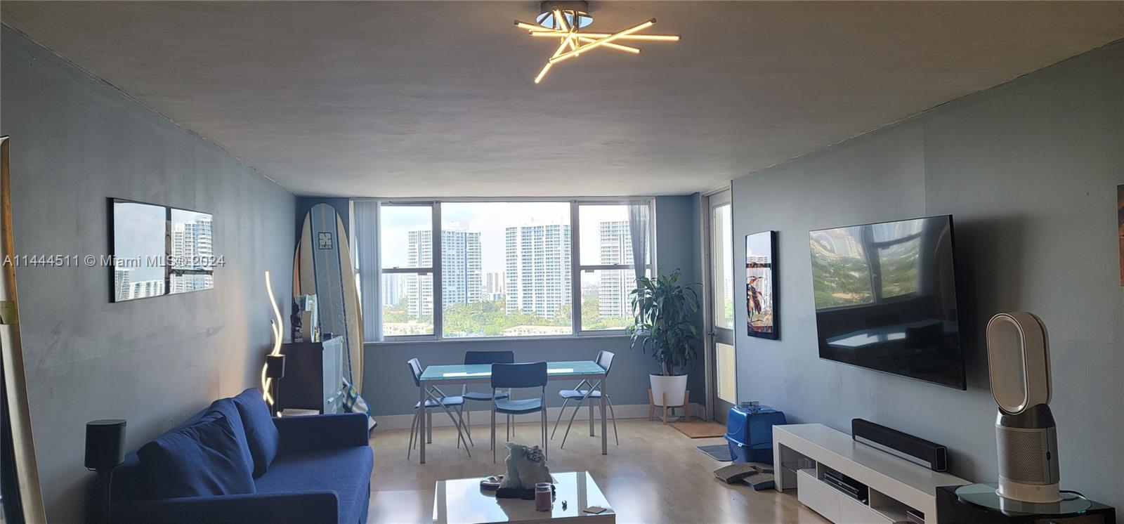 Photo 2 of Parker Dorado Condo Apt 1521 in Hallandale Beach - MLS A11444511