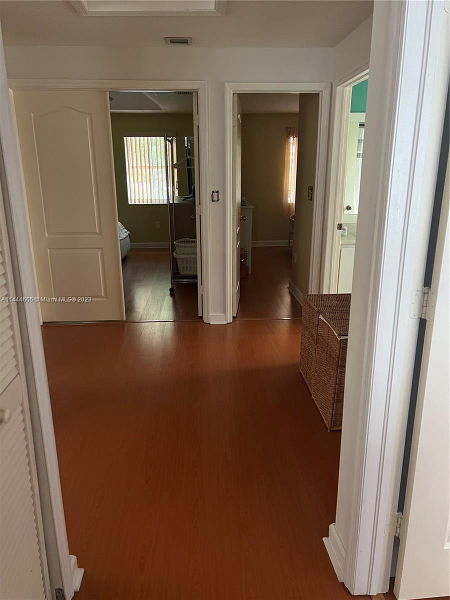 Listing Photo 14