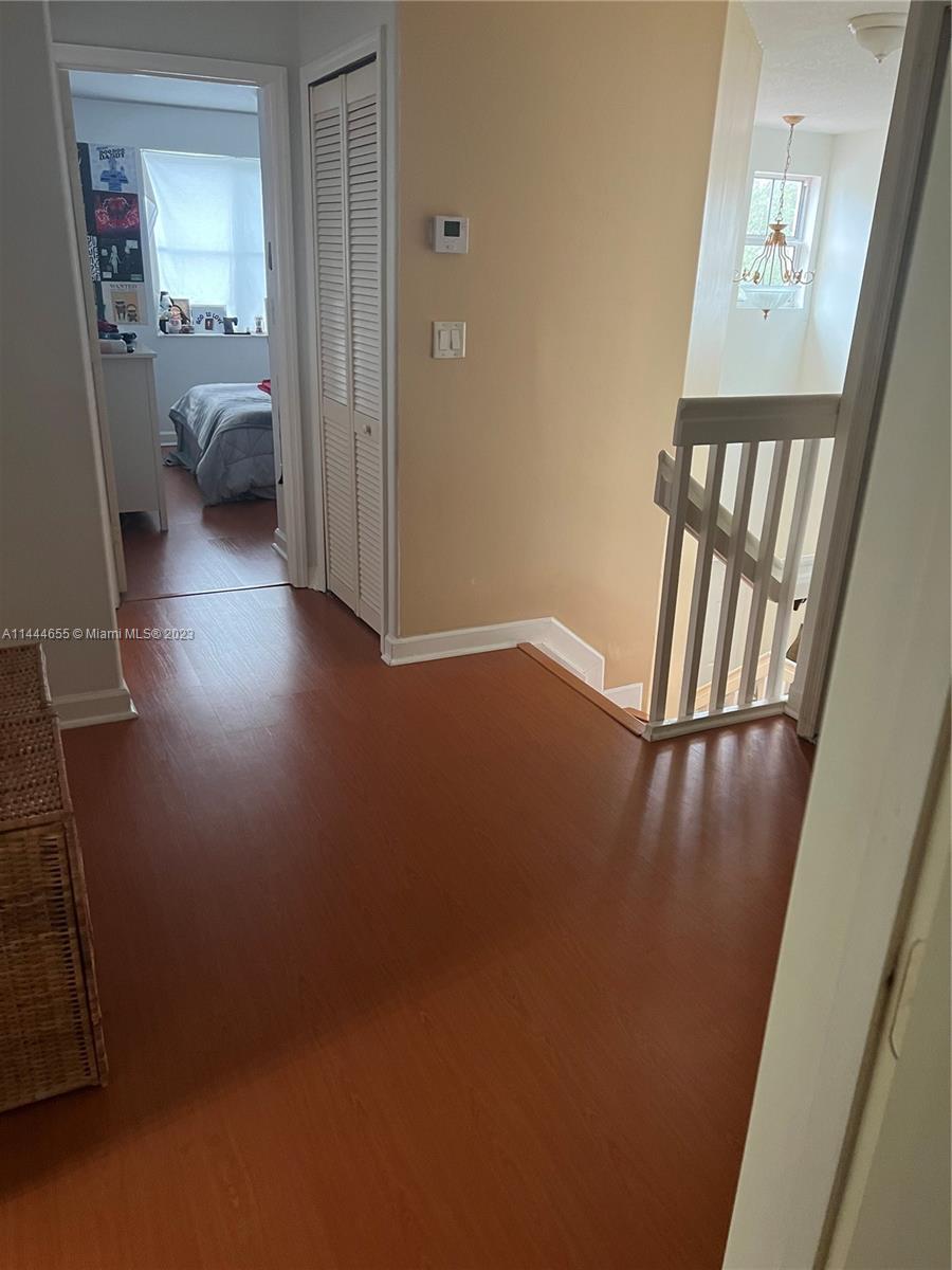 Listing Photo 16