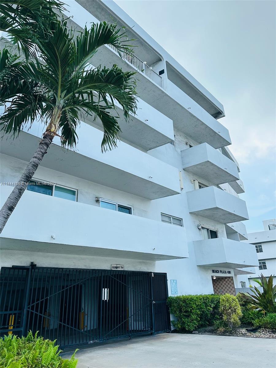 Photo 2 of Beach Plaza Condo Apt 506 in Miami Beach - MLS A11444706