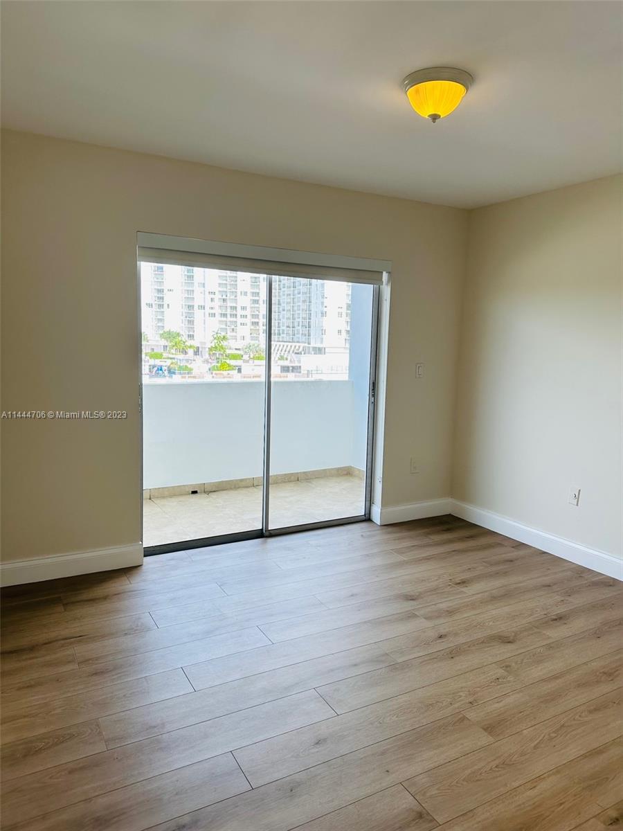 Photo 21 of Beach Plaza Condo Apt 506 in Miami Beach - MLS A11444706