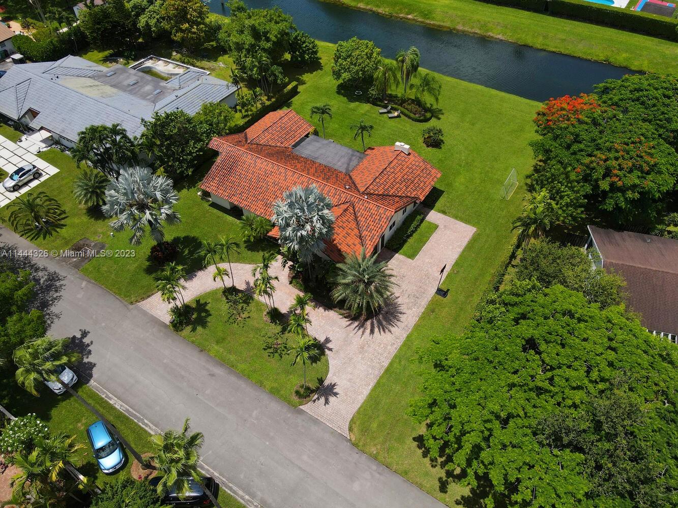 Photo 1 of 13140 SW 95th Ave in Miami - MLS A11444326