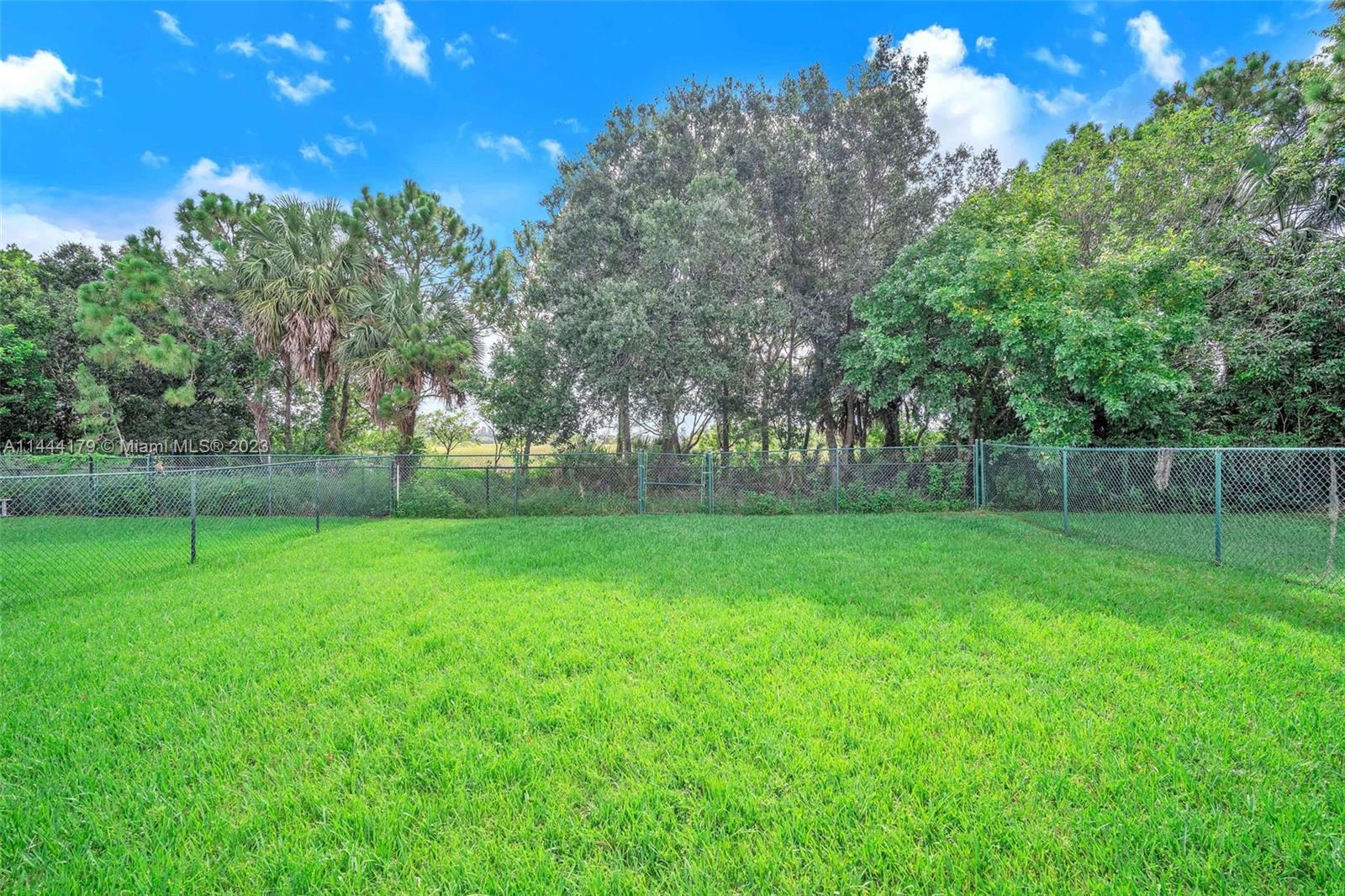 Listing Photo 22