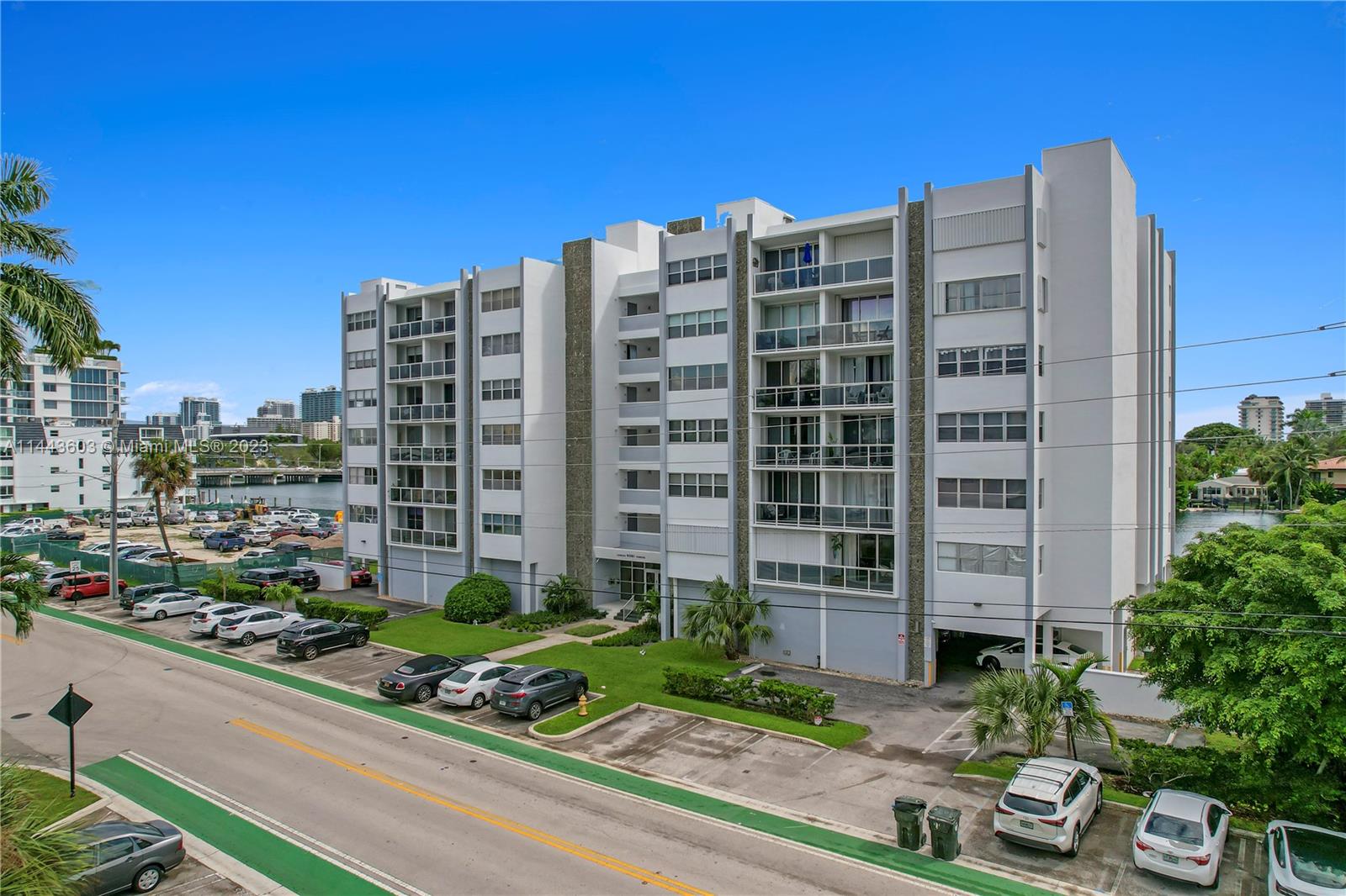 BEAUTIFUL AND LARGE 1BED 1 BATH, UPDATED, NEW APPLIANCES, WOOD FLOORS, LARGE CLOSETS,
OPEN BALCONY, ONLY FOUR APTS PER FLOOR, WELL KNOWN  CLASIC BUILDING LOCATED IN AN AREA OF LUXURY WATERFRONT CONDOS AND HOMES, BUILDING HAS COMPLETED THE LATEST CERTIFICATIONS WITH THE CITY OF BAY HARBOR ISLANDS, NEW ROOF AND ELEVATORS, CLOSE TO  BAL HARBOUR SHOPS, SUPERMARKETS, RESTAURANTS,  RK- BROAD BAY HARBOR K 8 CENTER,  RESTAURANTS, WALKING DISTANCE TO THE BEACH,  EASY TO SHOW!!!