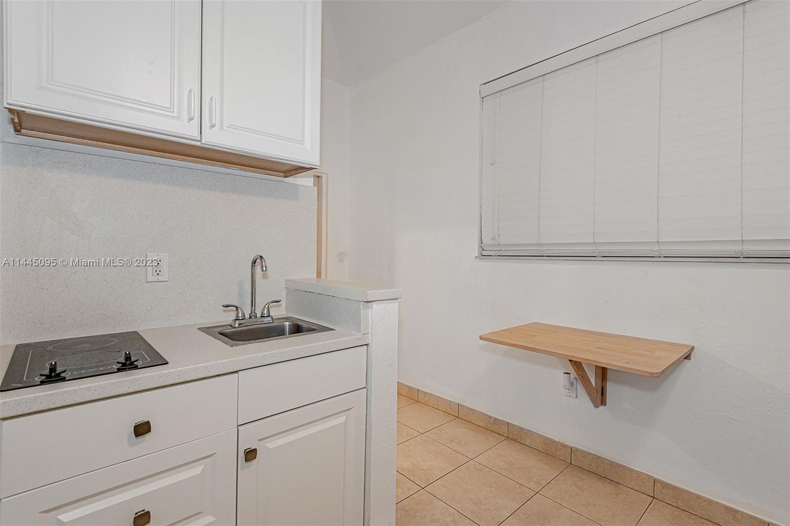 Photo 2 of Holleman Park Apt 2 in Miami - MLS A11445095