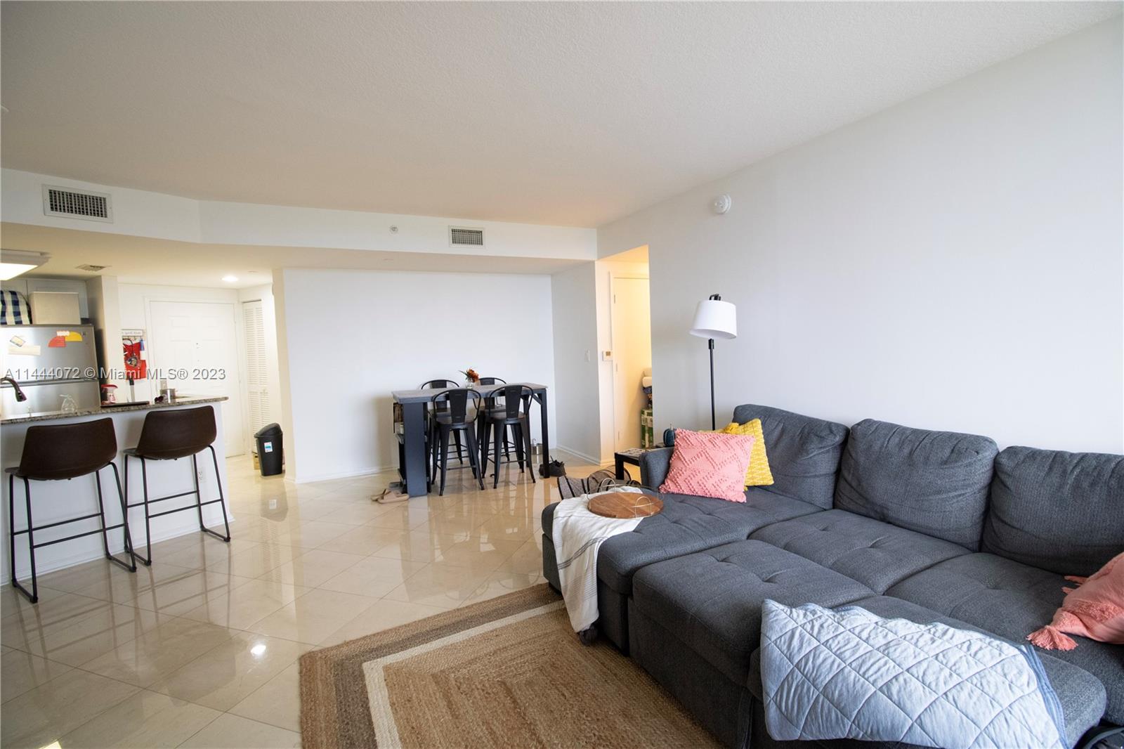 Photo 2 of Turnberry On The Green Co Apt 2201 in Aventura - MLS A11444072