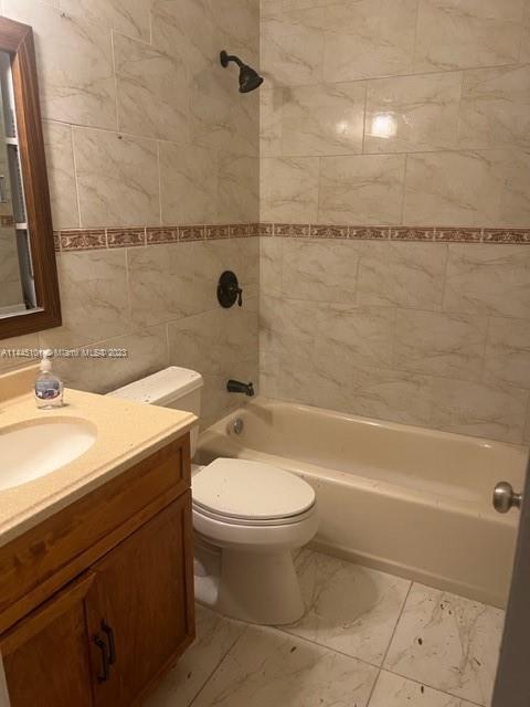 Photo 8 of 5281 NW 180 Terrace in Miami Gardens - MLS A11445101