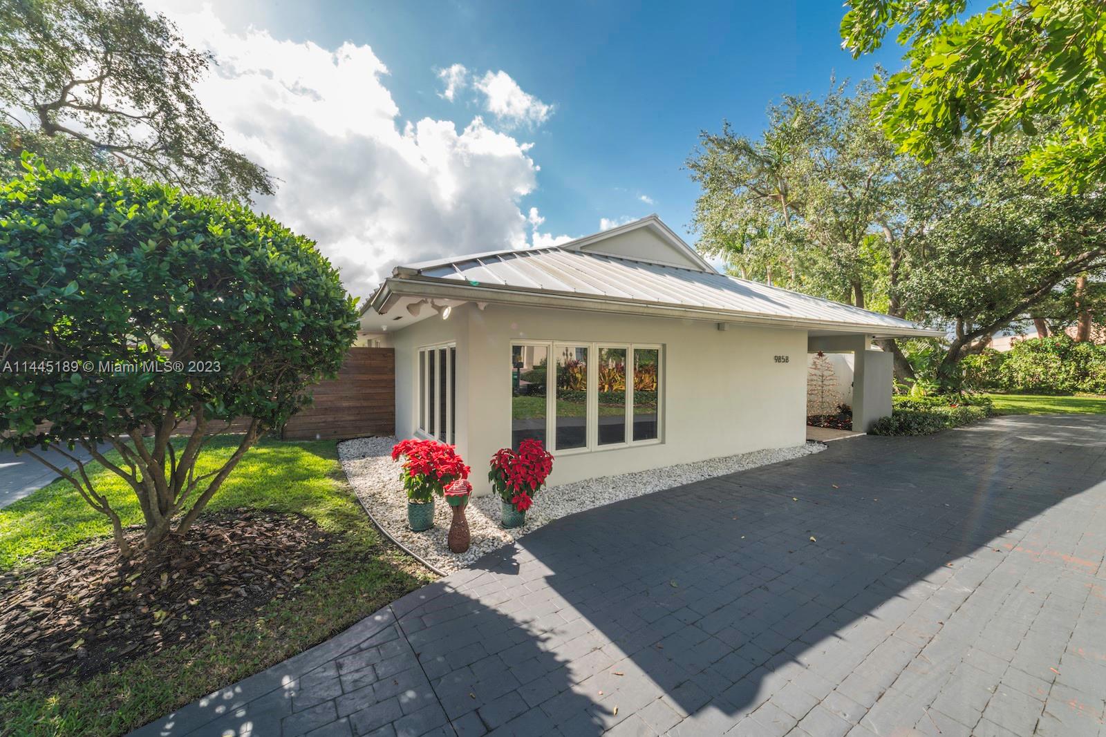Photo 30 of 9858 SW 94th Ter in Miami - MLS A11445189