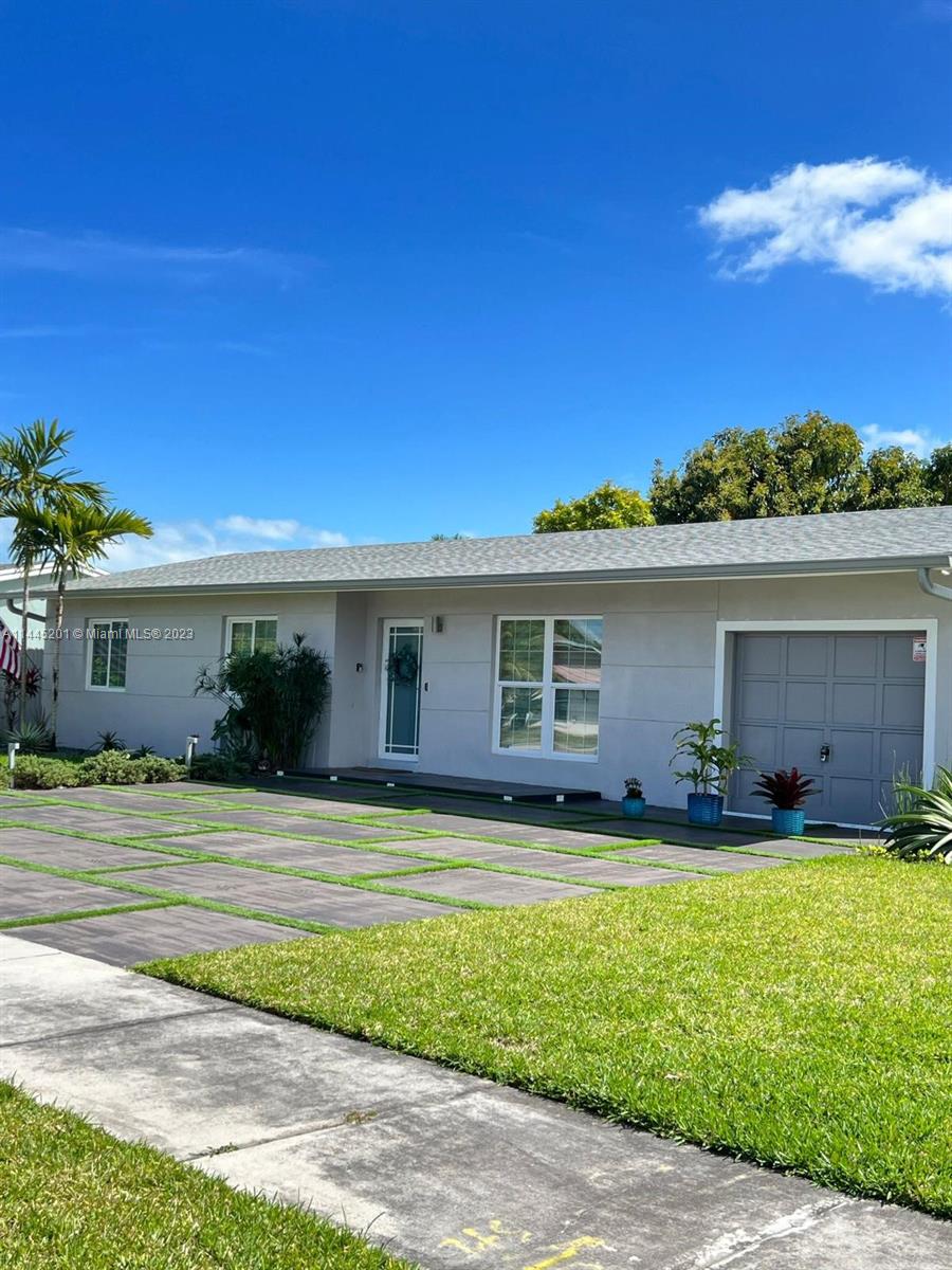 Photo 1 of 11120 SW 154th St in Miami - MLS A11445201