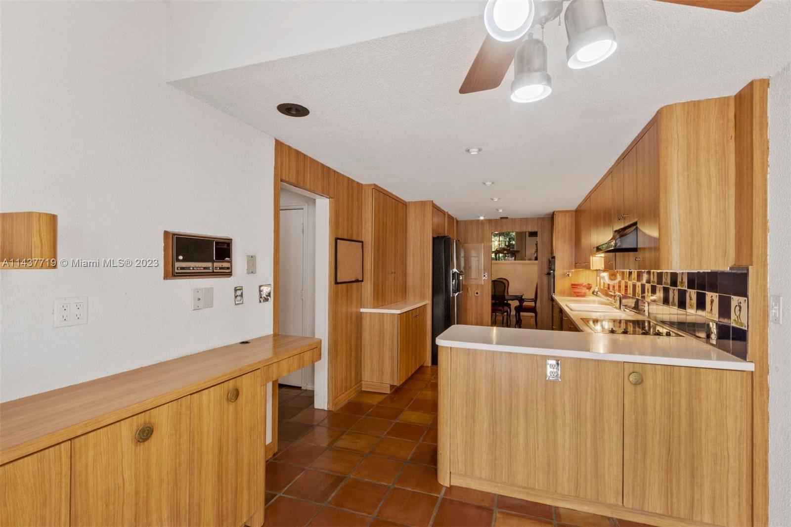Photo 2 of 1526 NE Quayside Ter in Miami - MLS A11437719