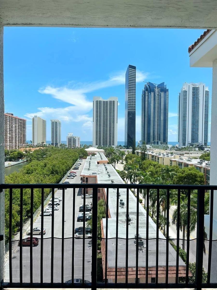 Photo 1 of Porto Bellagio Condo Apt 2915 in Sunny Isles Beach - MLS A11445282