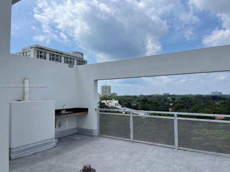 Photo 2 of Brickell Roads Atriums Co Apt 810 in Miami - MLS A11445380