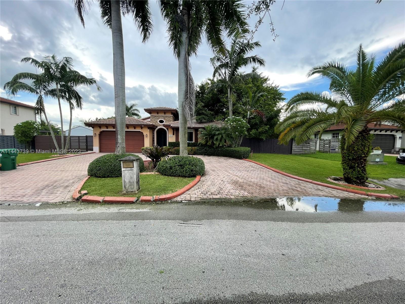 Photo 2 of   in Miami - MLS A11443739