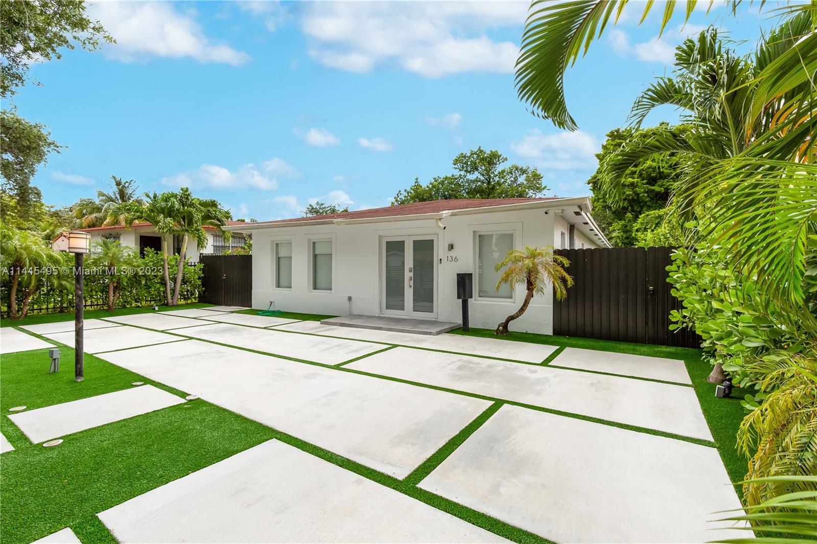 Photo 2 of 136 NE 50th St in Miami - MLS A11445495