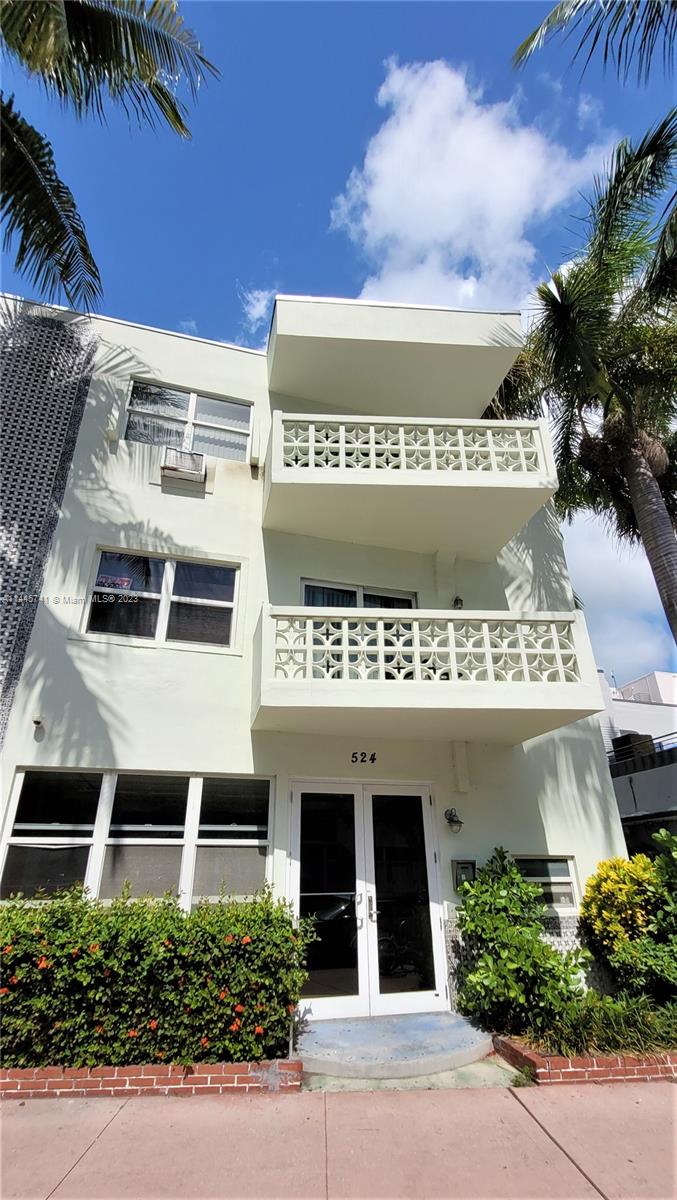Photo 1 of Washington Center Condo Apt 312 in Miami Beach - MLS A11445741
