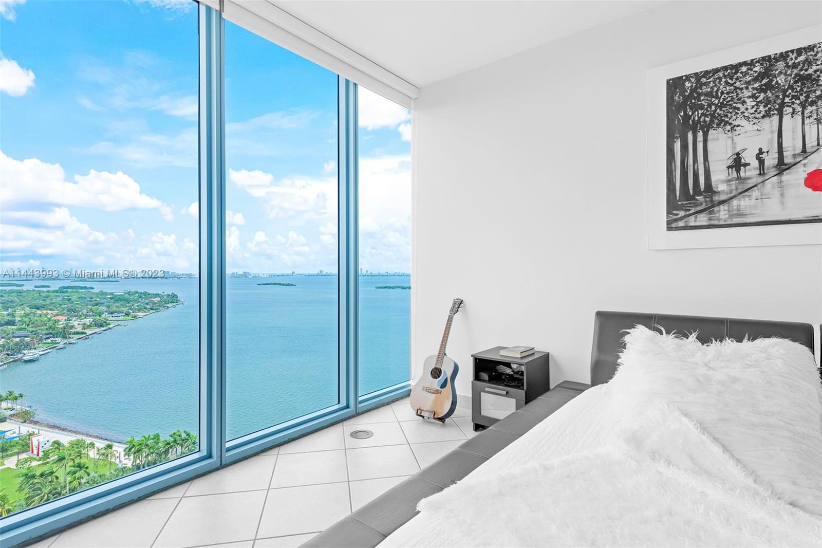 Photo 1 of Blue Apt 2206 in Miami - MLS A11443993