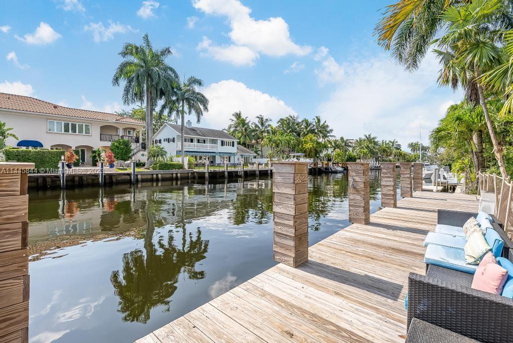 Photo 2 of 500 Coral Way in Fort Lauderdale - MLS A11445844