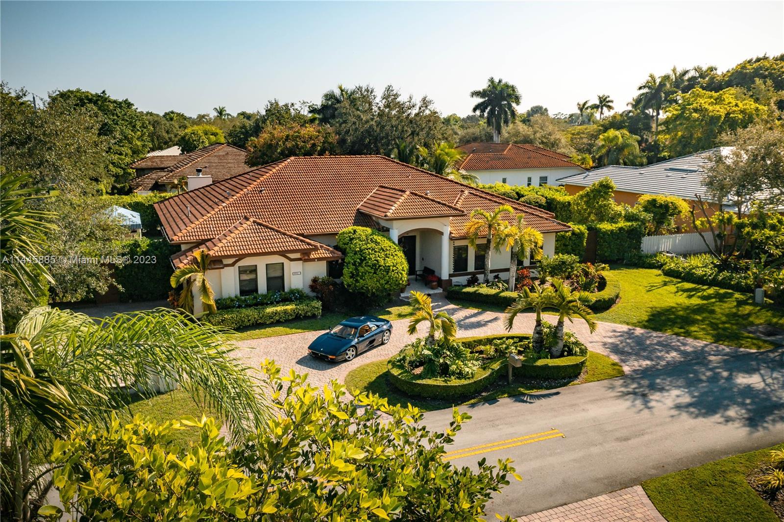 Photo 1 of 9801 SW 73rd Ave in Pinecrest - MLS A11445885