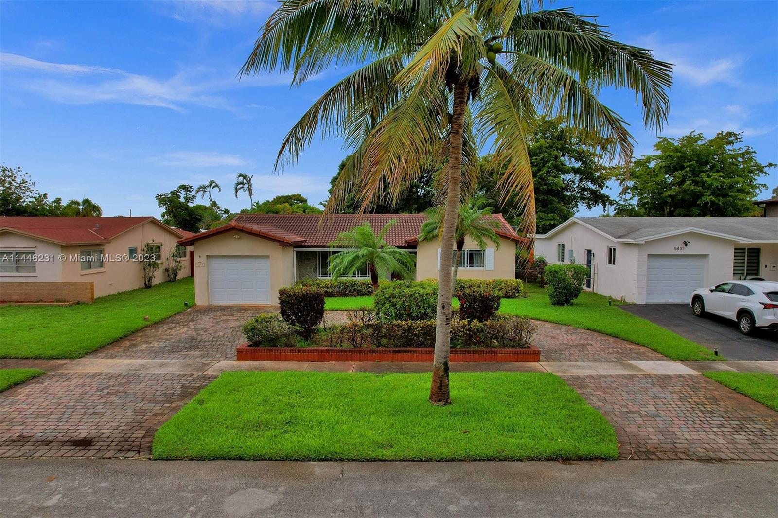 Photo 1 of 5405 Mckinley St in Hollywood - MLS A11446231