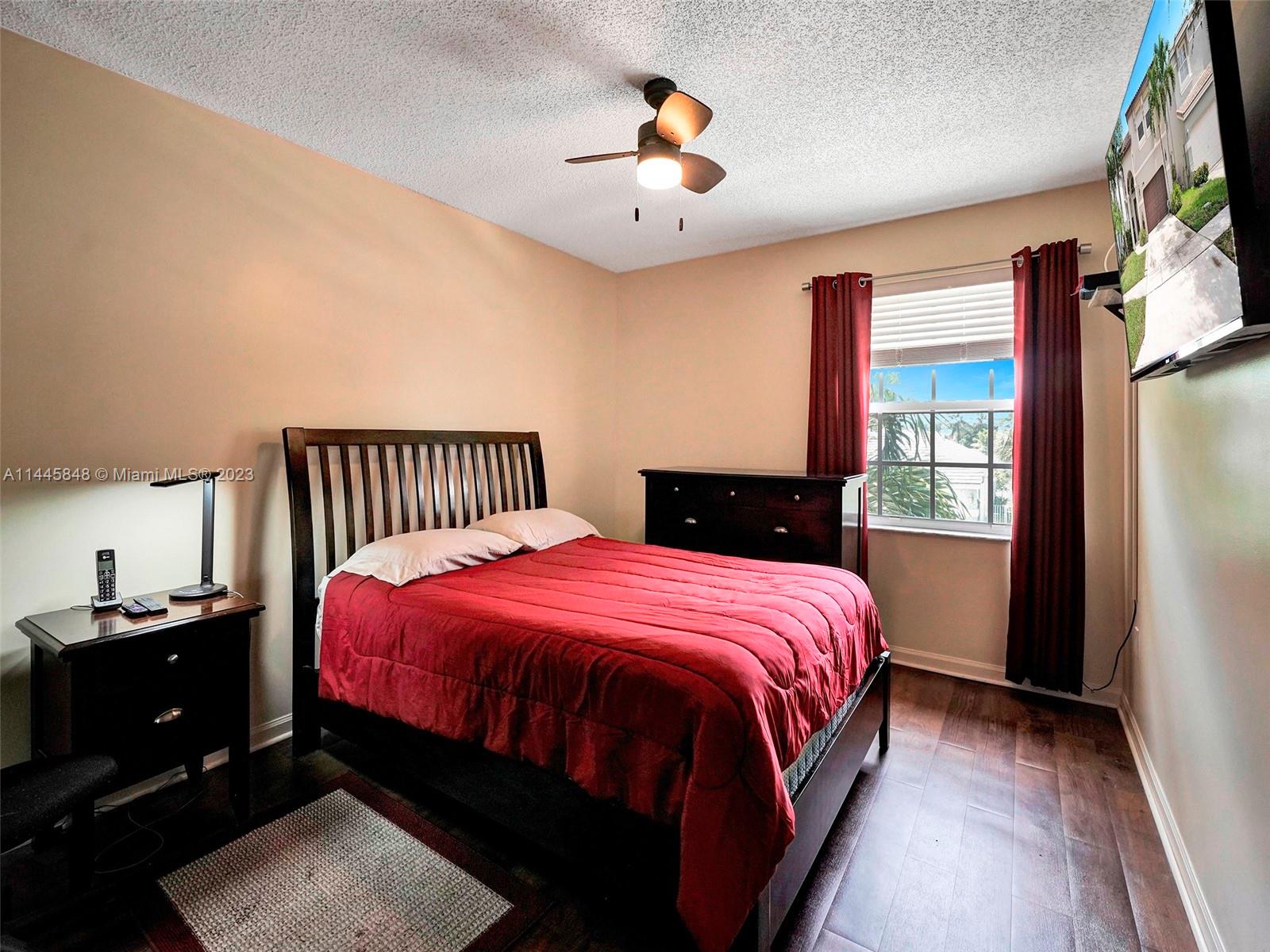 Listing Photo 21