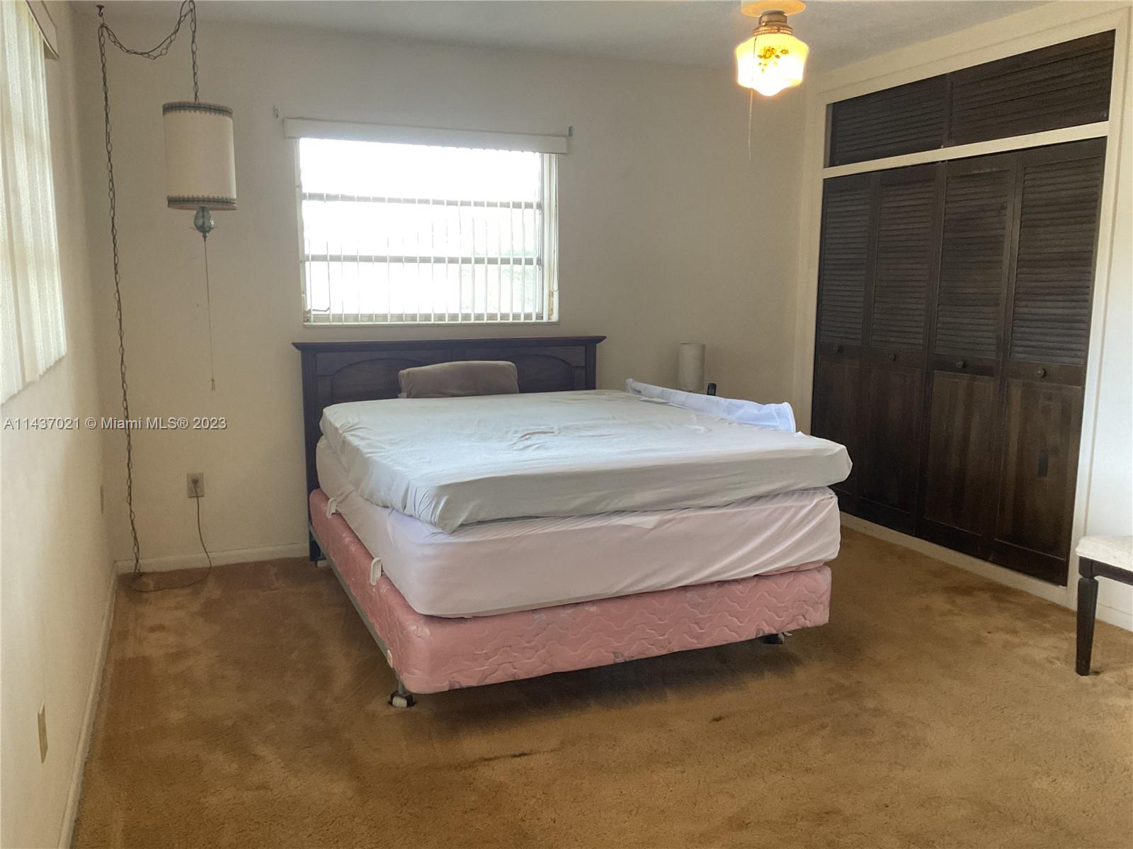 Listing Photo 14