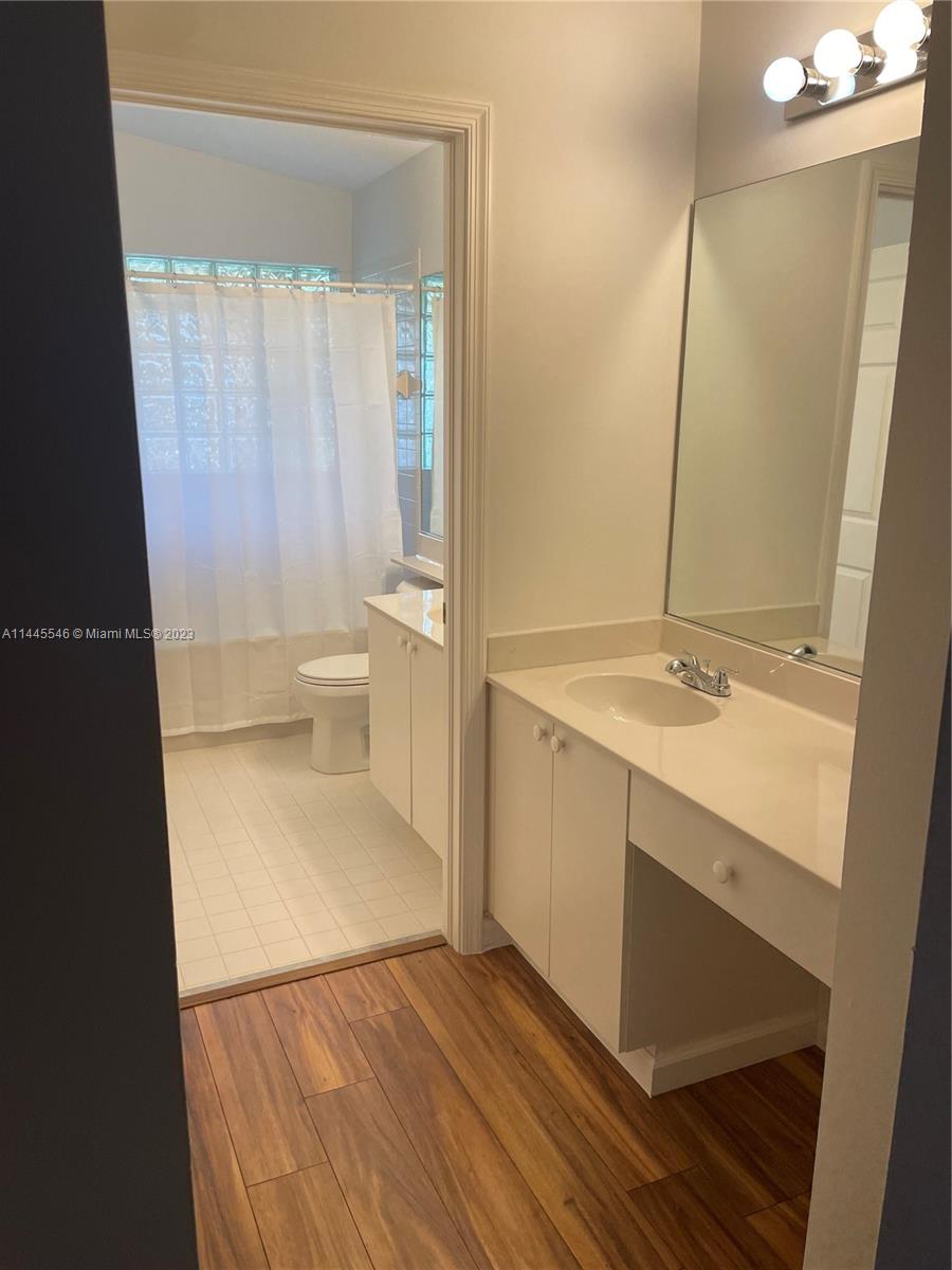 Listing Photo 7