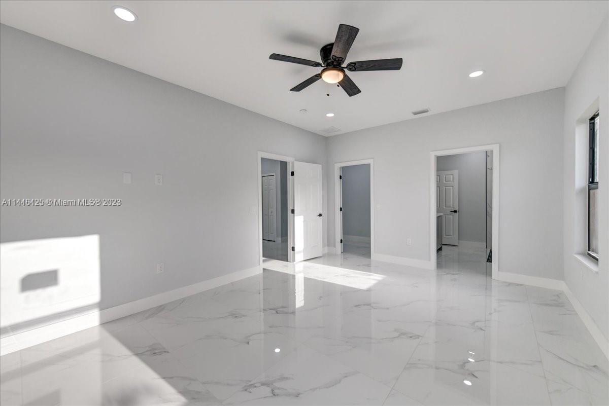 Listing Photo 12