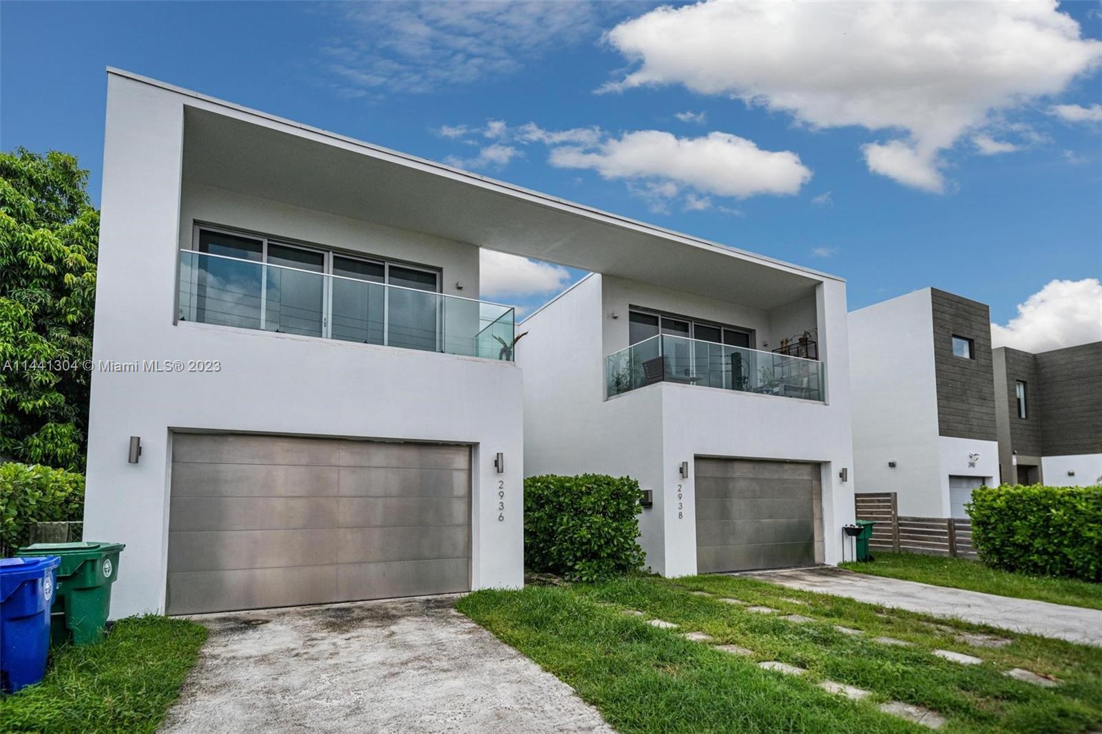Photo 1 of 2936 SW 27th Ter in Miami - MLS A11441304
