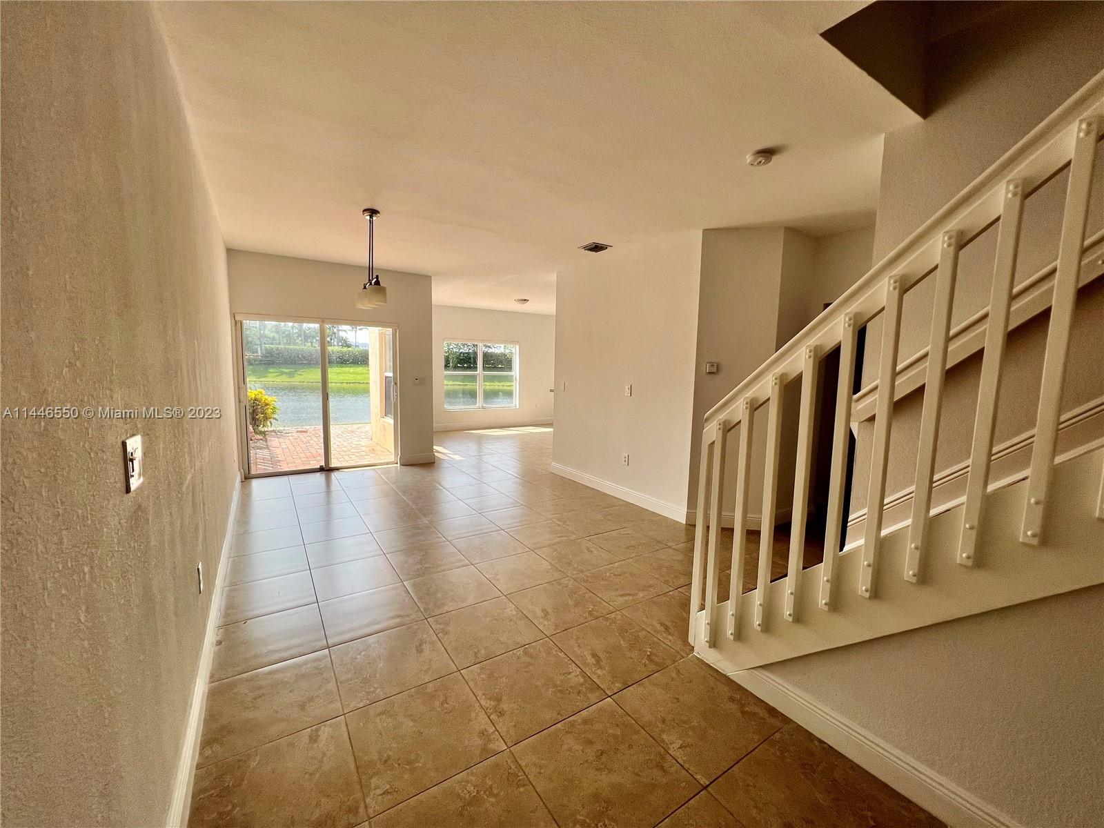 Photo 2 of 10912 NW 67th St in Doral - MLS A11446550