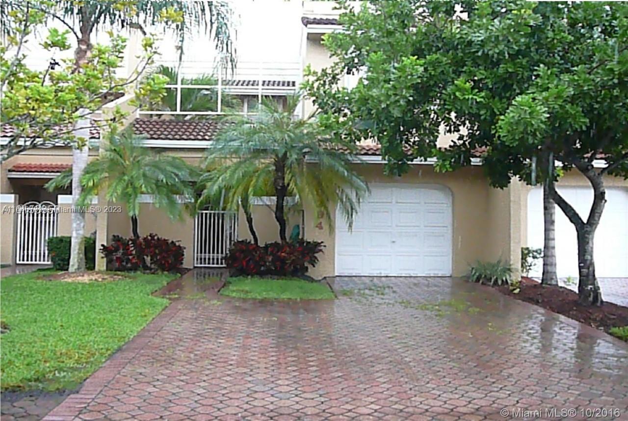 Photo 1 of 10294 NW 51st Ter in Doral - MLS A11446781