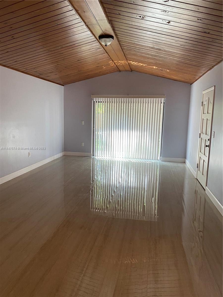 Beautiful Single Family Rental 3/2 with 2 Car Garage, New Roof and A/C.  Tiled throughout. Excellent Schools Above Average Standardized Testing Scores. Conveniently located in the Palmetto Bay Area. Pet Fee is required.
Bring your qualified tenants.  ***Yard will be taken care of prior to move-in***
