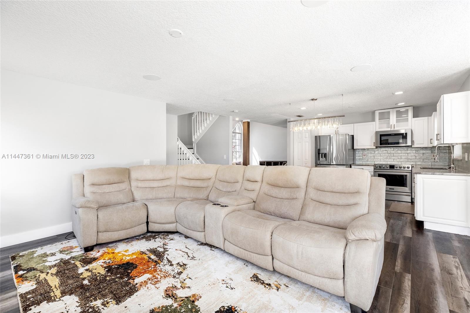 Listing Photo 23