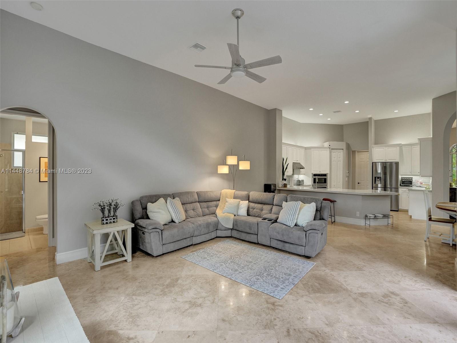 Listing Photo 18
