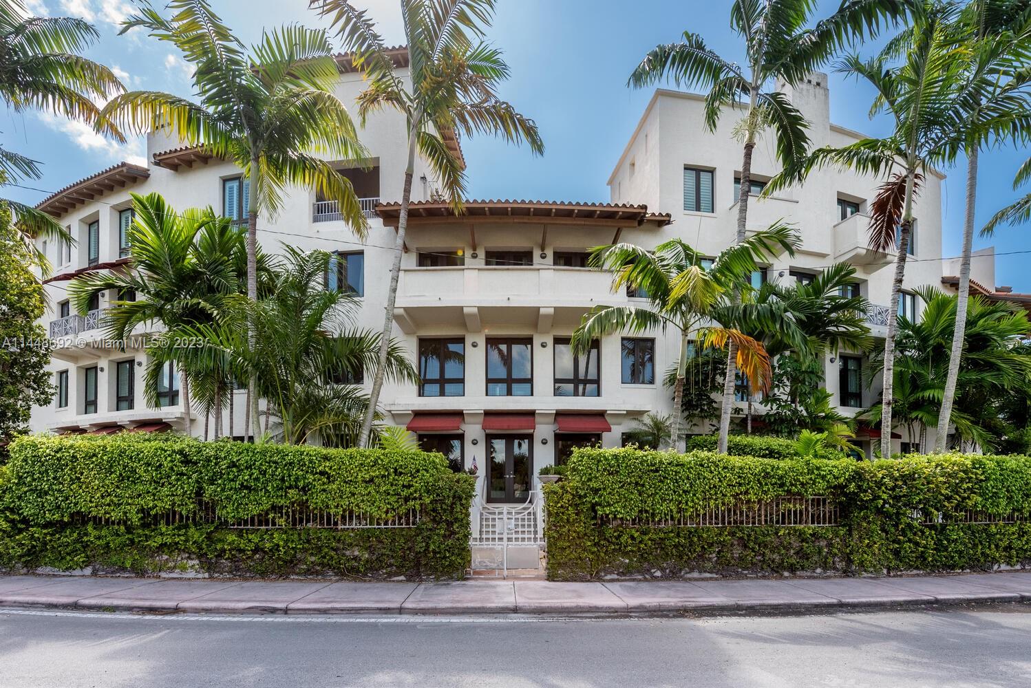 Avignon in the Gables is a unique boutique building consisting of 20 apartments & with units rarely available for sale this updated 2 bed/2.5 bath + den unit is a must see. Number 3 is located on the ground floor & features an ample private patio/garden area where you can enjoy an outdoor space that is not common for Condo lifestyle. Inside you have 2 large split in suite bedrooms, both with direct access to patio & a den office that allows for quiet in home work space. The kitchen is well equipped with laundry in a separate room. The amenities are very nice for a building this size, offering gym, pool, 2 covered parking spaces & extensive community/entertainment areas. Another nice feature is with pedestrian access through your private garden, you can walk to all the Gables has to offer.