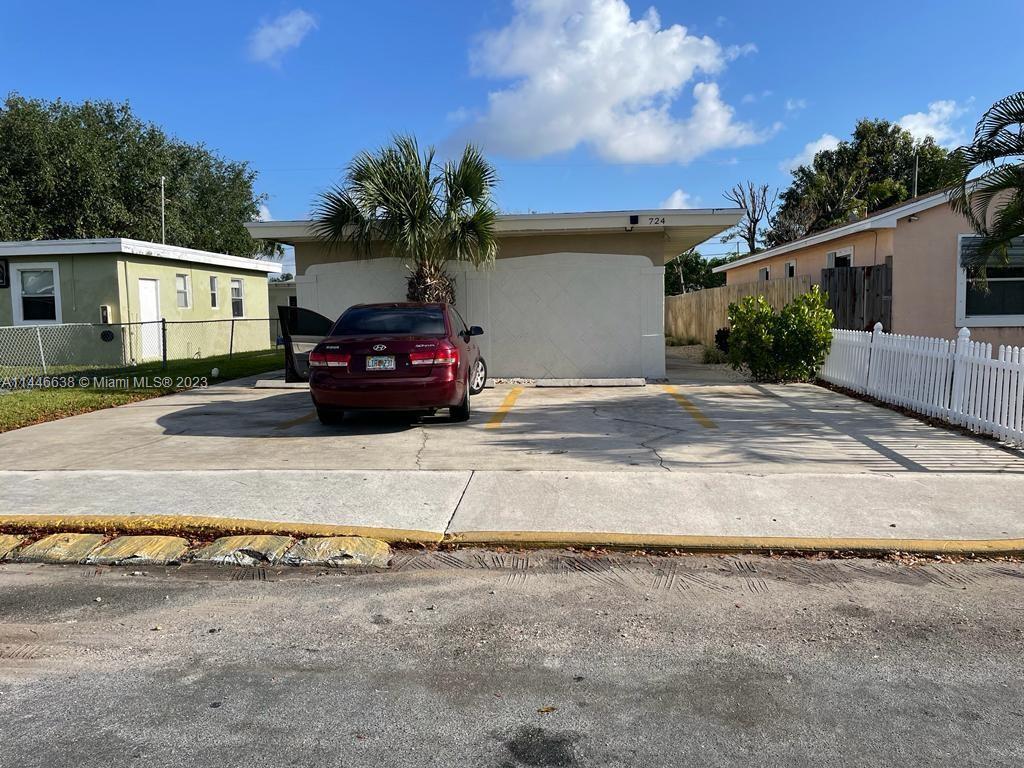 724 Truman St, Lake Worth, FL 33460